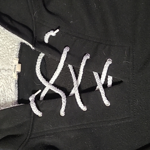 Drawstring sweater - Picture 2 of 4